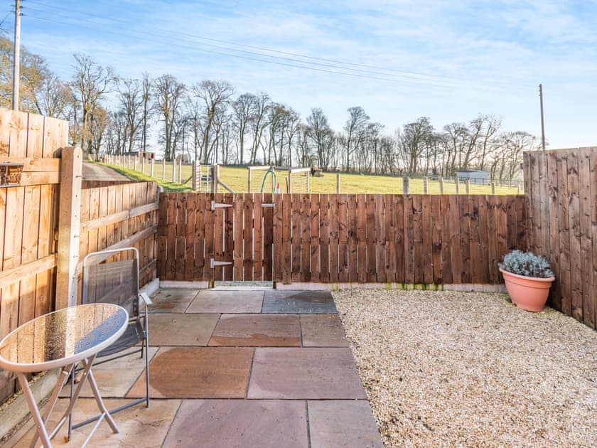 Garden | The Dairy - Wolds Way Holiday Cottages, Low Hunsley