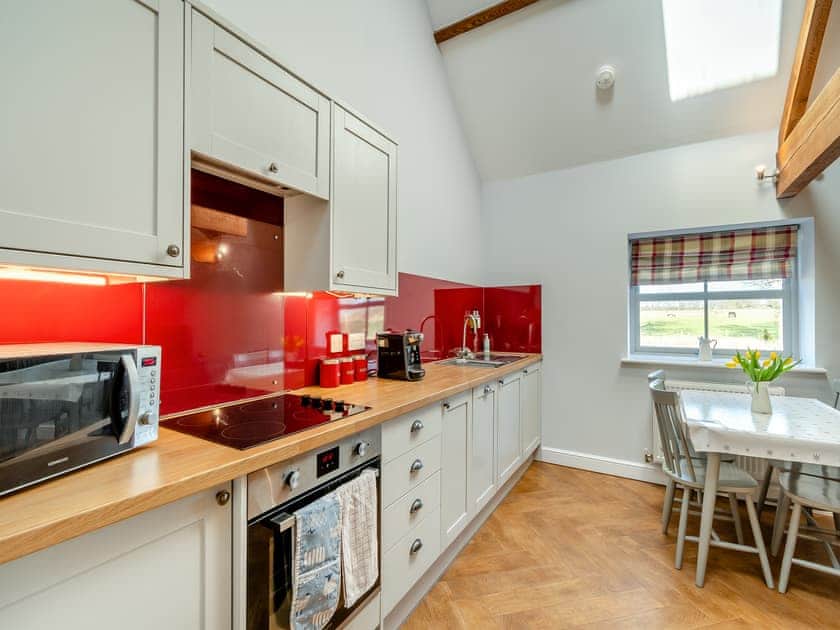 Open plan living space | Rolling Mill - Wolds Way Holiday Cottages, Low Hunsley, Cottingham