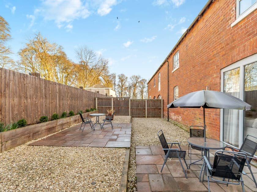 Garden | Rolling Mill - Wolds Way Holiday Cottages, Low Hunsley, Cottingham