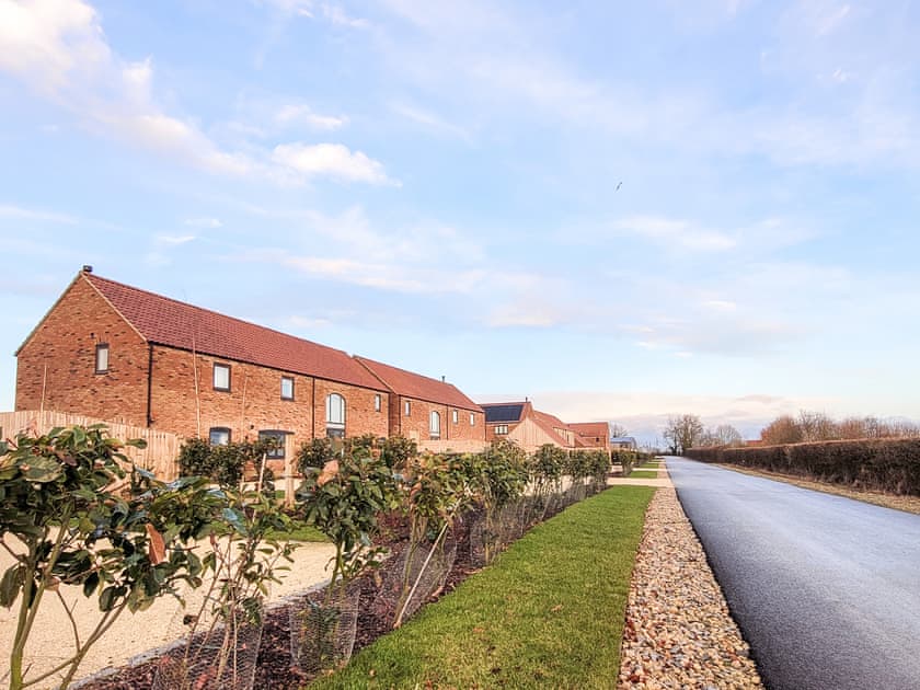 Setting | The Elms - Ashlin Farm Barns, Dunholme, near Lincoln