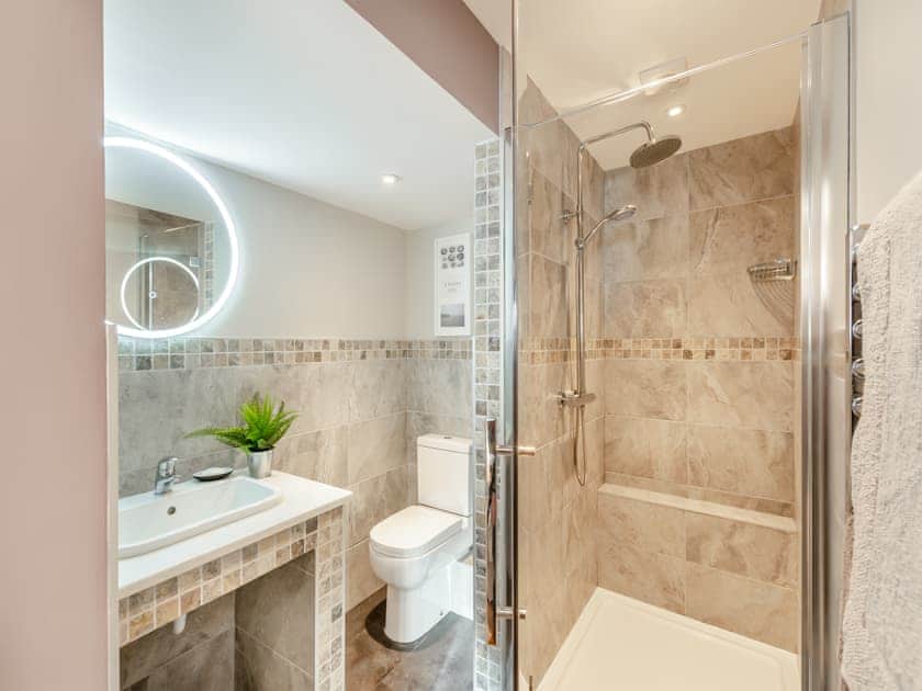 En-suite | Angus Place, Settle