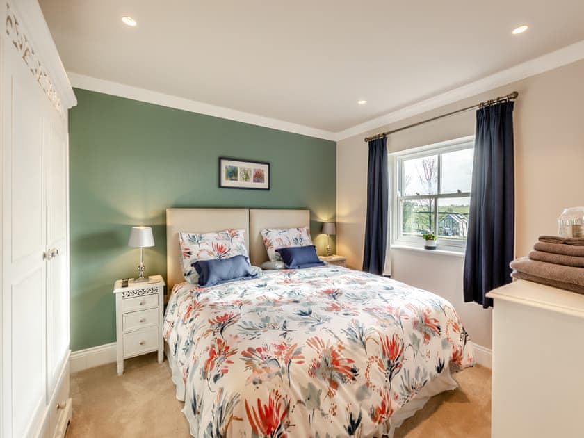 Double bedroom | Mersyke Farm - Summerfield Bungalow - Meresyke Farm, Wigglesworth, near Settle