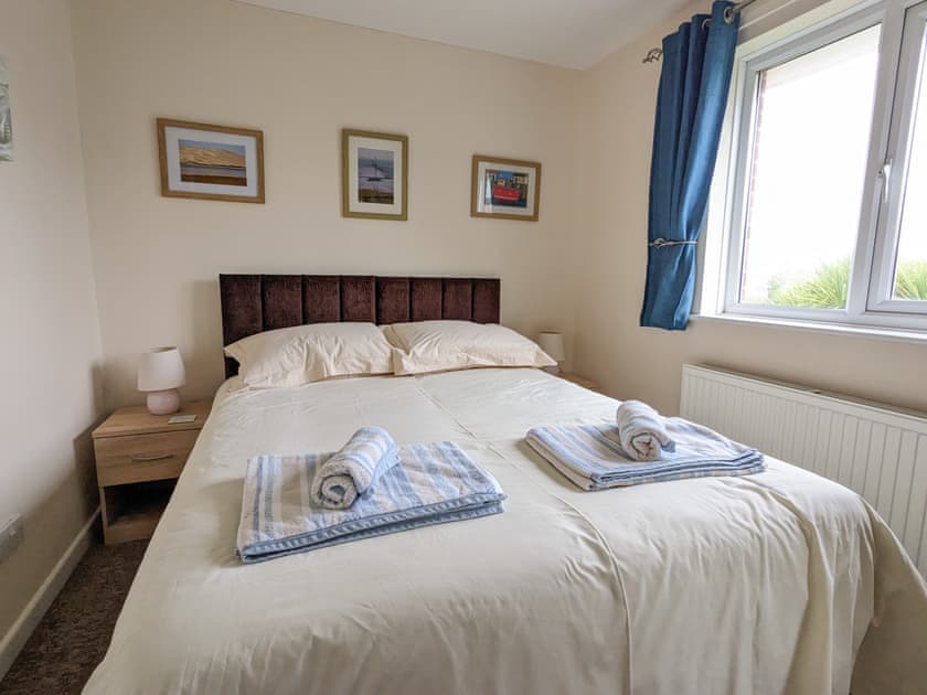 Double bedroom | Helms House, Ryde