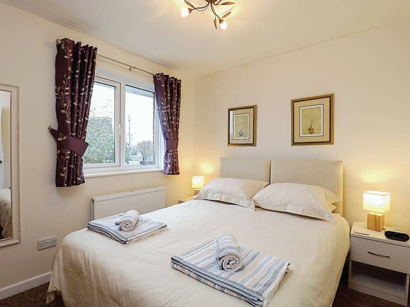 Double bedroom | Helms House, Ryde