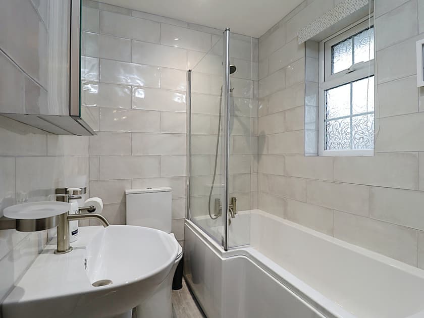 Bathroom | Helms House, Ryde