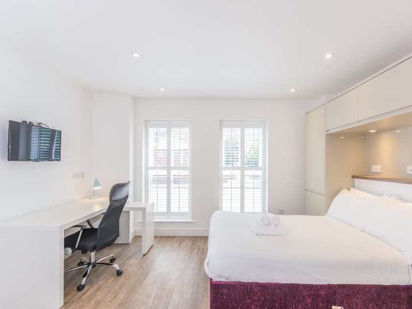 Canute B (ref UK42051) in Ocean Village, near Southampton