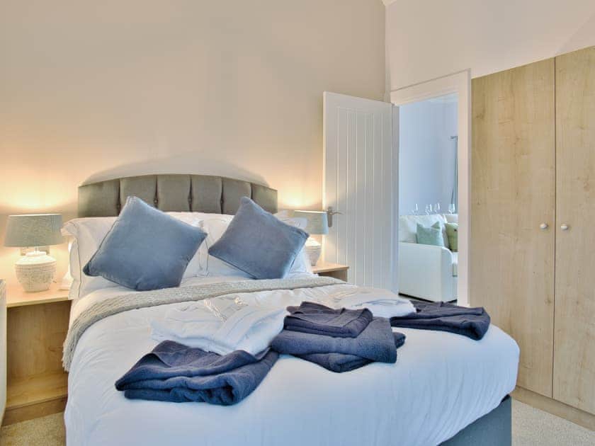 Double bedroom | Loch Eck Holiday Cottages- Cur Cottage - Loch Eck Holiday Cottages, Near Dunoon