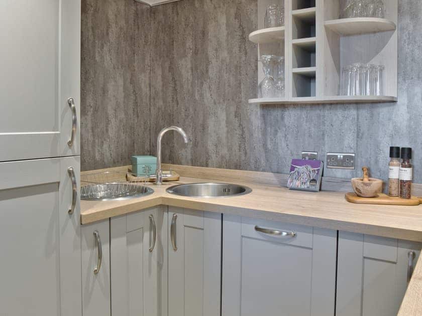 Kitchen | Elfin Cottage - Loch Eck Holiday Cottages, Near Dunoon