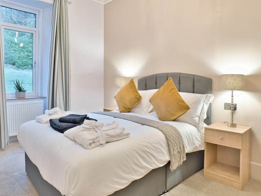 Double bedroom | Elfin Cottage - Loch Eck Holiday Cottages, Near Dunoon
