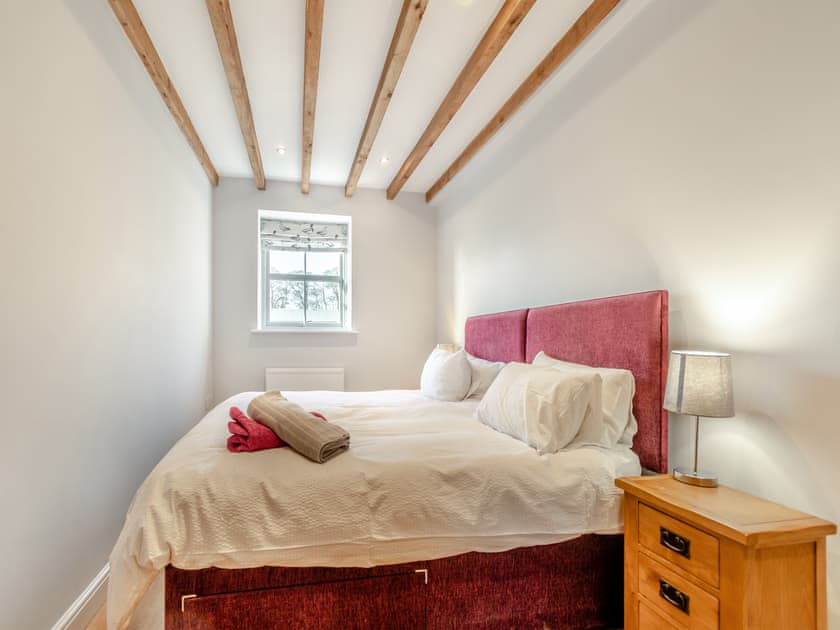 Double bedroom | The Granary - Wolds Way Holiday Cottages, Low Hunsley