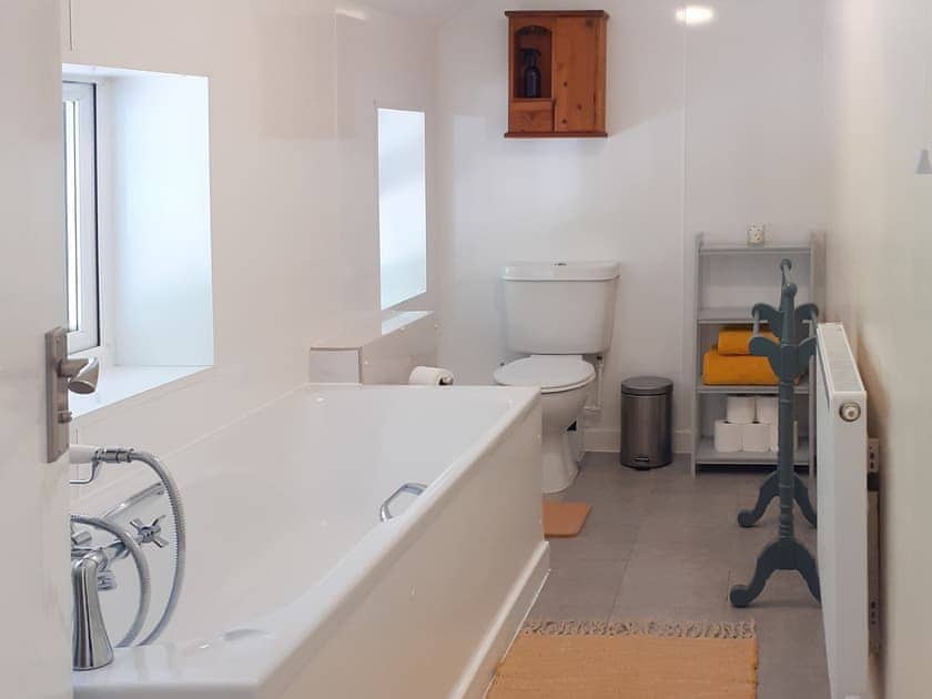 Bathroom | Druimbhan, Lochailort