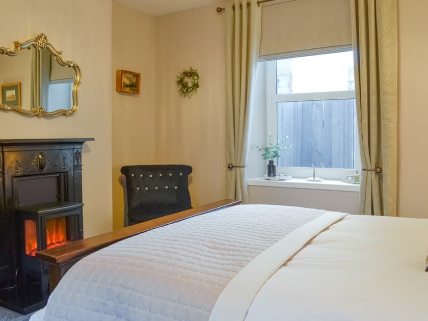 Double bedroom | Logiemar Cottage, Ballater