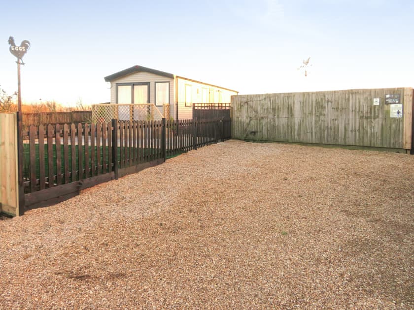 Parking | Windy Roost Lodge, Tydd St Giles