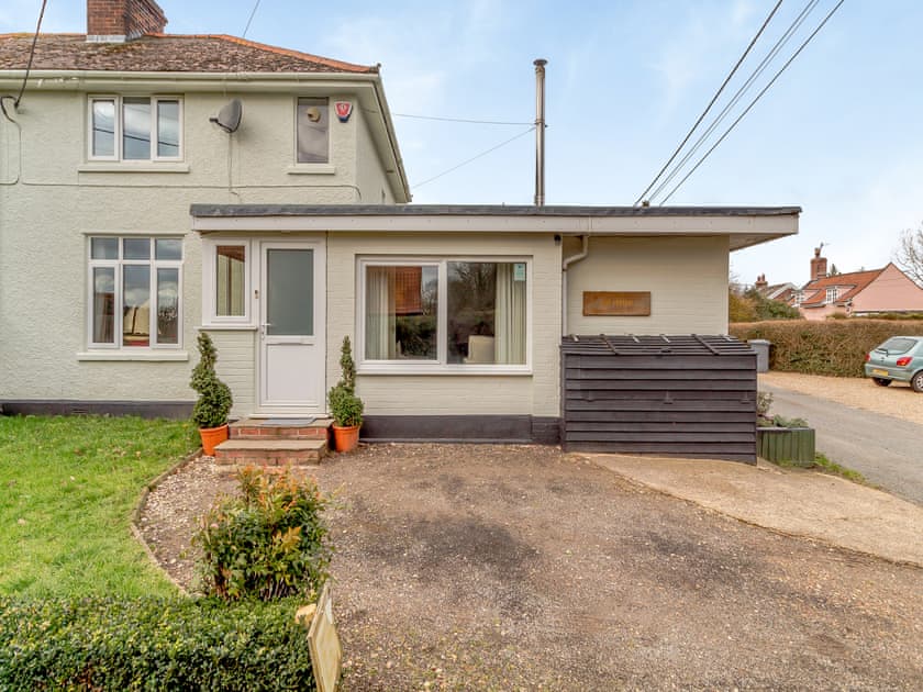 Parking | Oak Cottage, Saxmundham