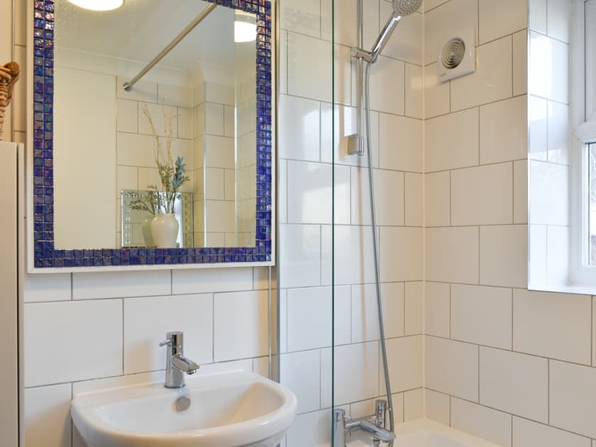 Bathroom | Apartment 1 - Sashes Apartments, Poole