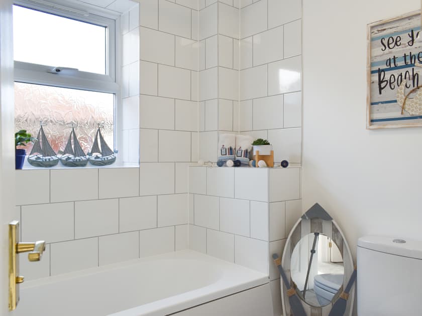 Bathroom | Apartment 2 - Sashes Apartments, Poole