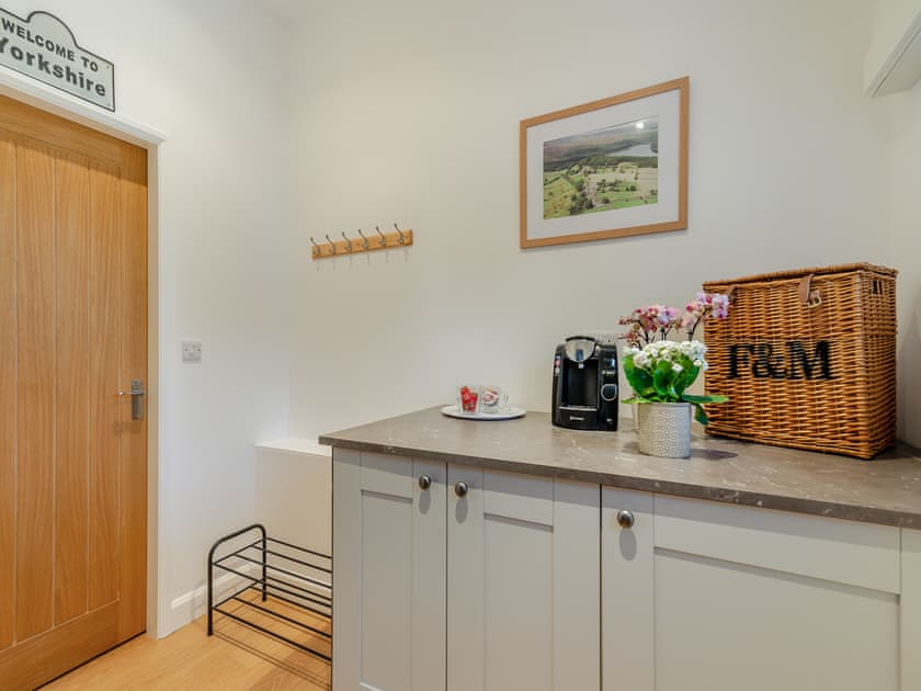 Interior | The Cottage, Upper Midhope