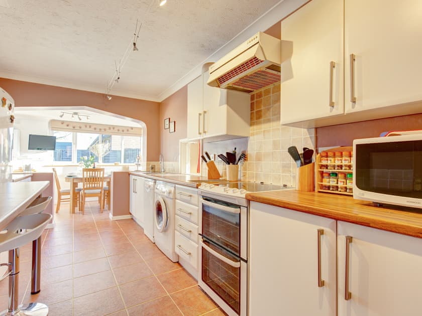 Kitchen | Arrows, Holt