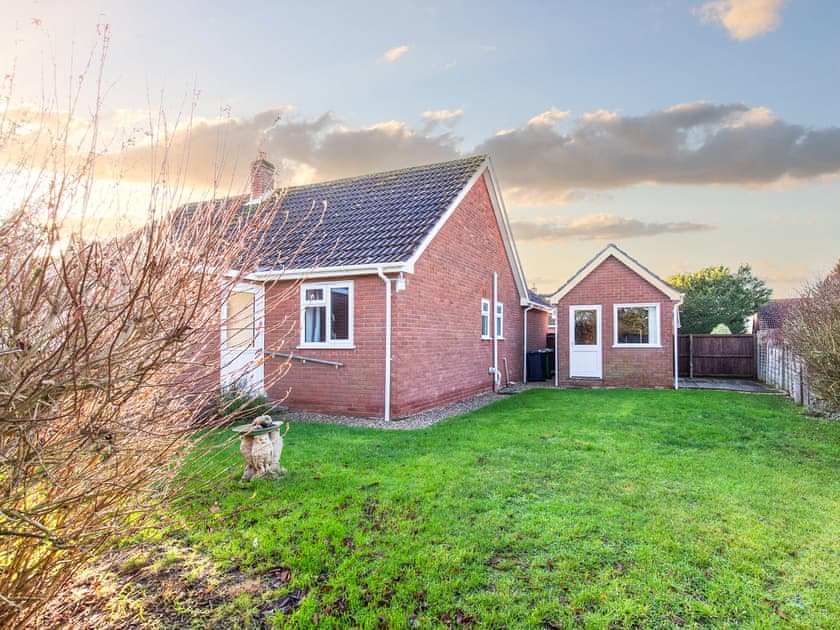 Garden | Arrows, Holt