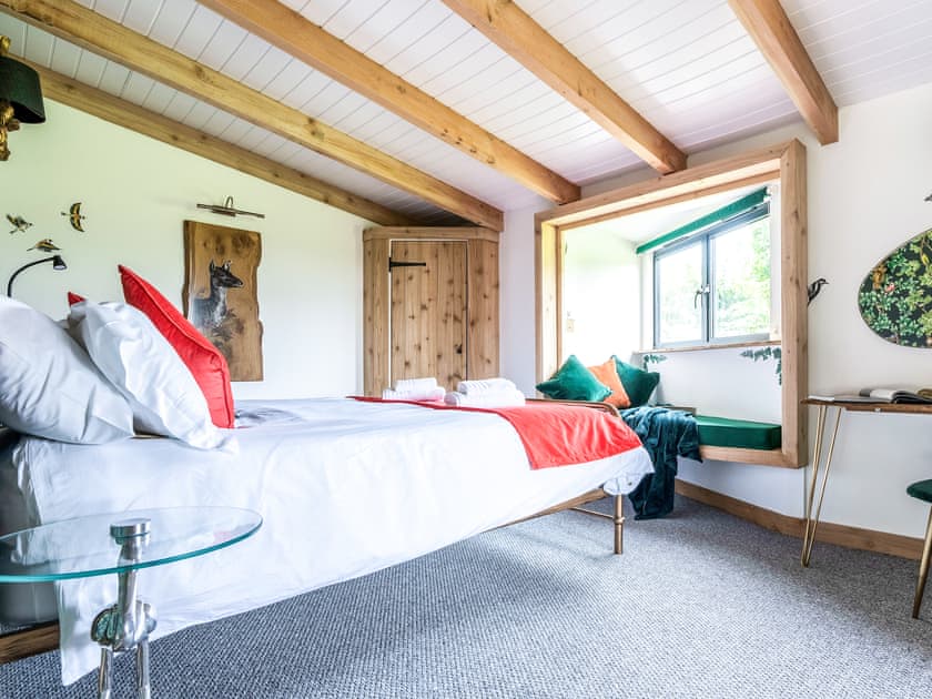 Double bedroom | Meadow Hide - The Osiers, Chichester