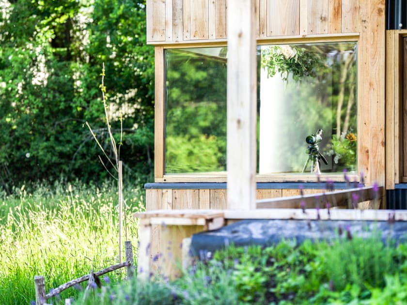 Exterior | Meadow Hide - The Osiers, Chichester