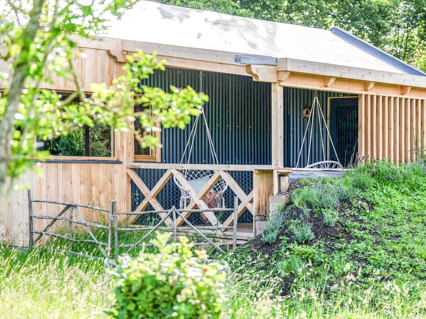 Exterior | Meadow Hide - The Osiers, Chichester