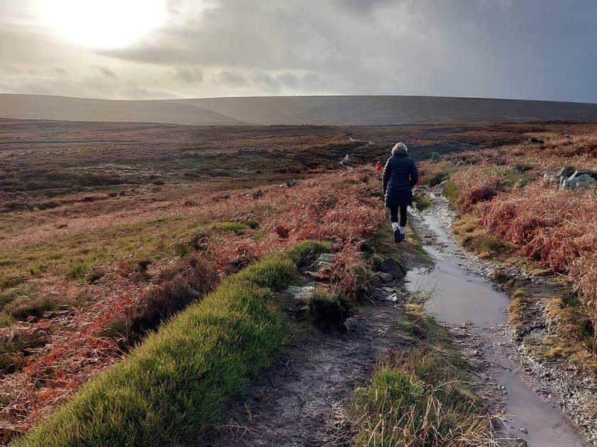 Stunning walks nearby | St. Georges Cottage, Holmfirth