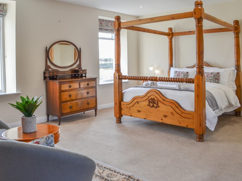 Four Poster bedroom | Springdale Farmhouse, Rudston