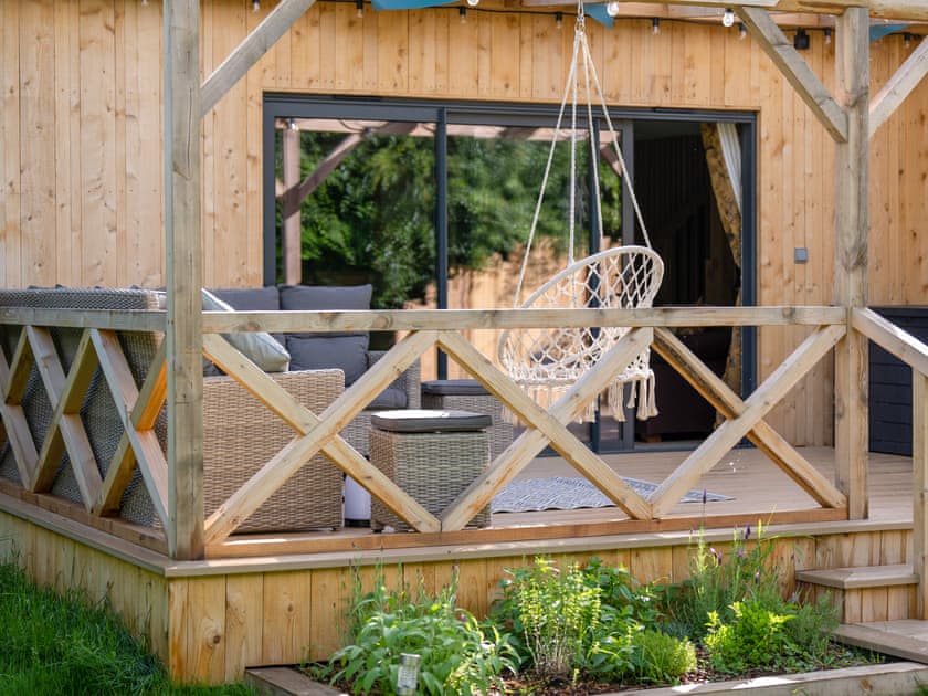 Terrace | Fern Lodge - The Osiers, Chichester