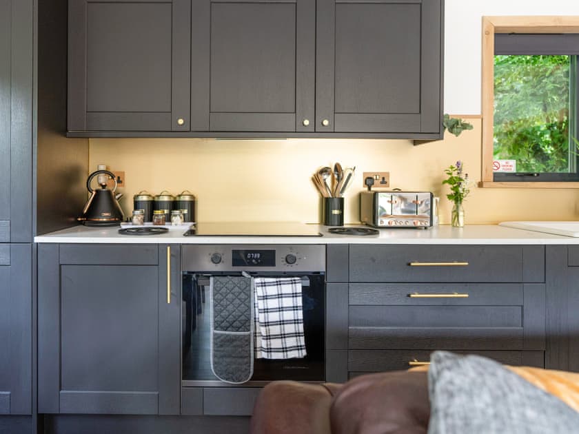 Kitchen area | Fern Lodge - The Osiers, Chichester