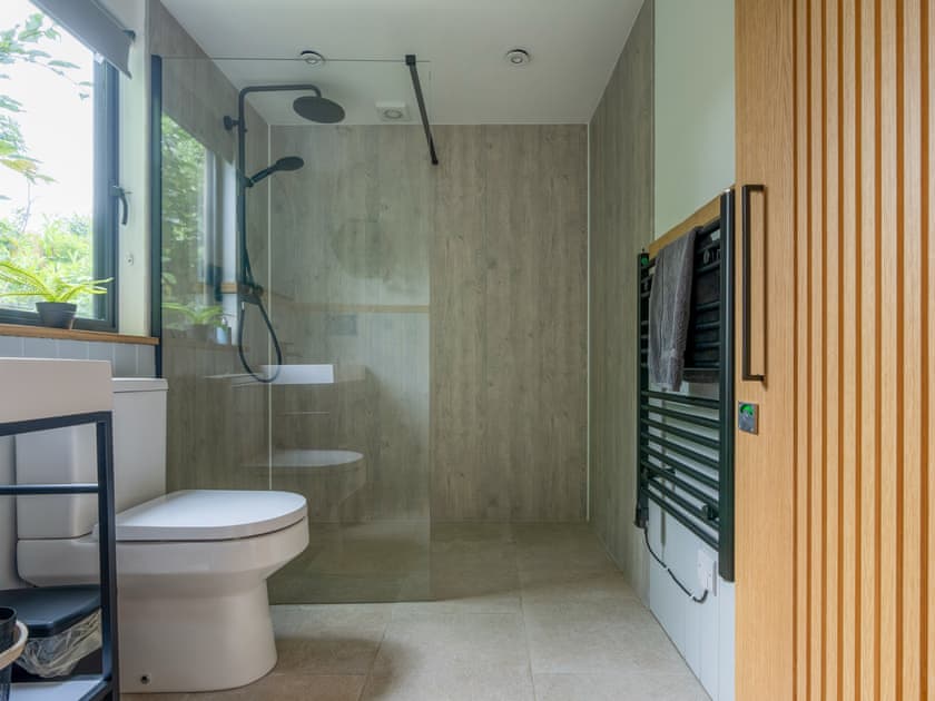 Shower room | Fern Lodge - The Osiers, Chichester