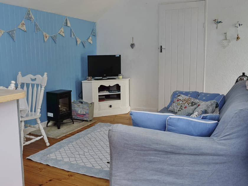 Living area | Wellspring cottage - Little Trethvas Holiday Park, Ruan Minor