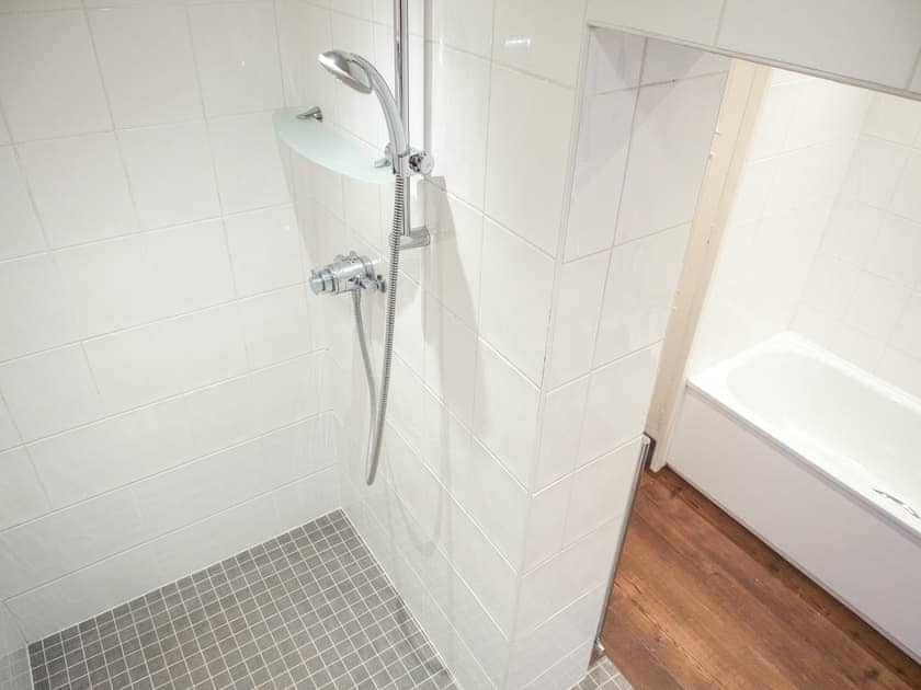 Bathroom | Chatsworth Apartment - The Beeches Apartments, Baslow, near Bakewell