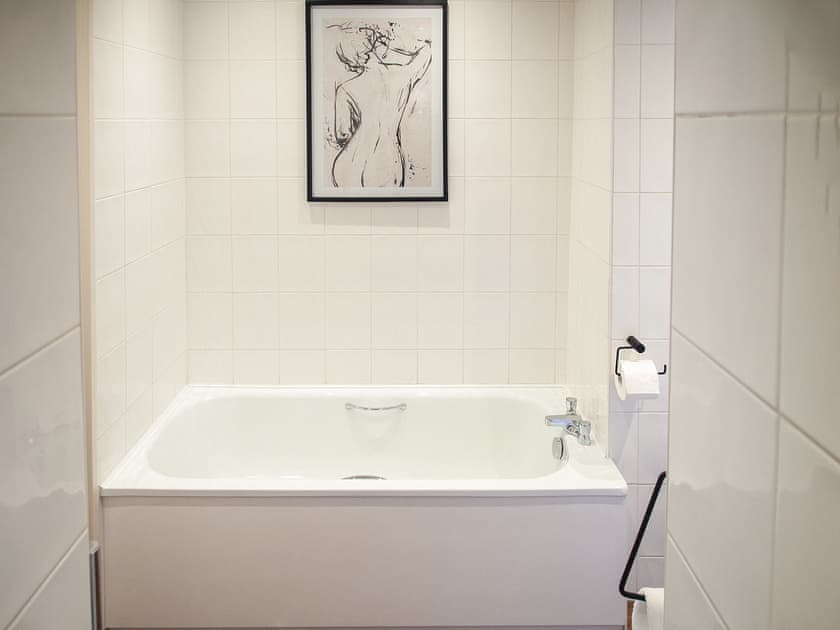 Bathroom | Chatsworth Apartment - The Beeches Apartments, Baslow, near Bakewell