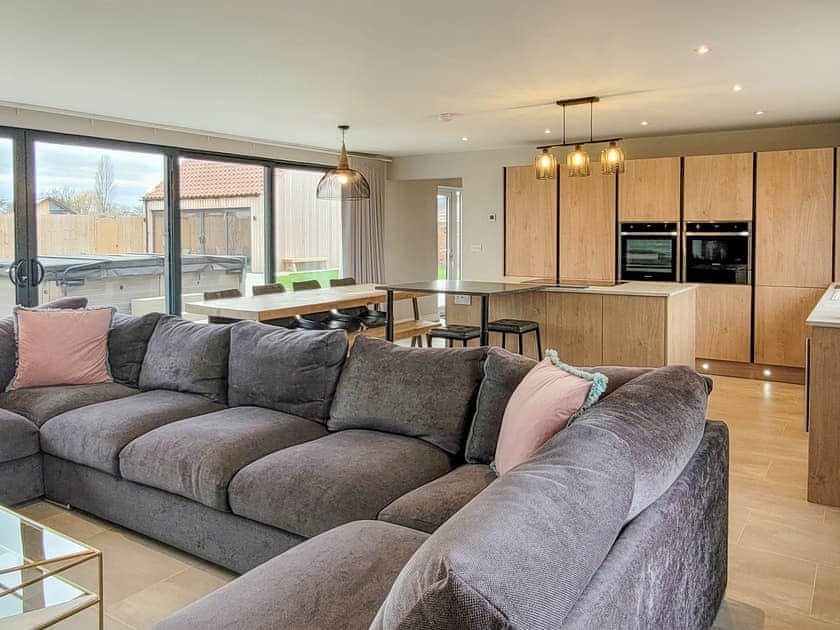 Open plan living space | The Elms - Ashlin Farm Barns, Dunholme, near Lincoln