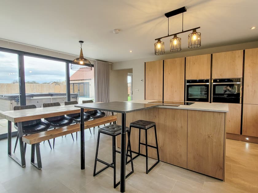 Kitchen/diner | The Elms - Ashlin Farm Barns, Dunholme, near Lincoln
