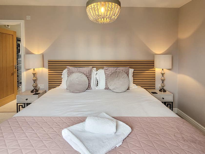 Double bedroom | The Elms - Ashlin Farm Barns, Dunholme, near Lincoln