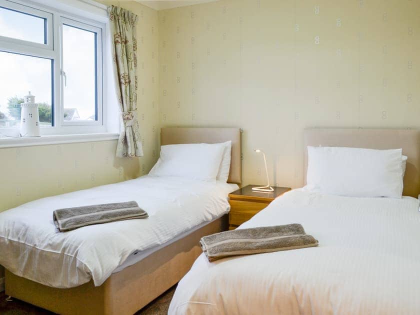Twin bedroom | Jura, Southerness, near Sandyhills