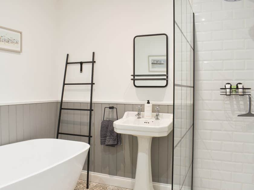 Bathroom | Fern House, Hinderwell