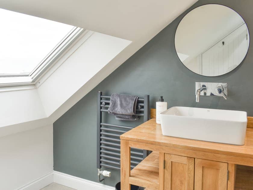 Shower room | Fern House, Hinderwell