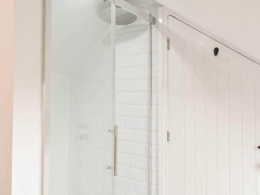Shower room | Fern House, Hinderwell