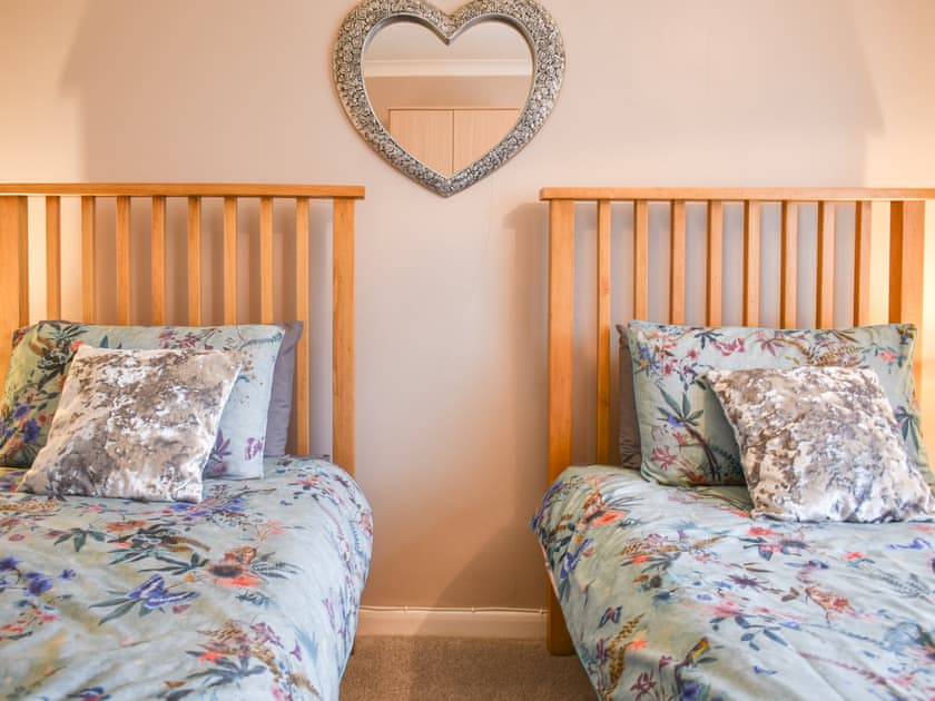 Twin bedroom | East View, Shouldham, near King’s Lynn