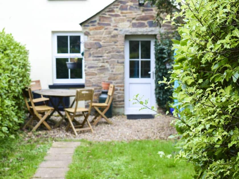 Garden-fronted holiday home | Hay Cottage, St Austell