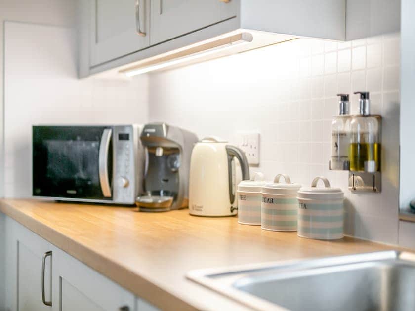 Kitchen area | The Milking Parlour - Wolds Way Holiday Cottages, Low Hunsley