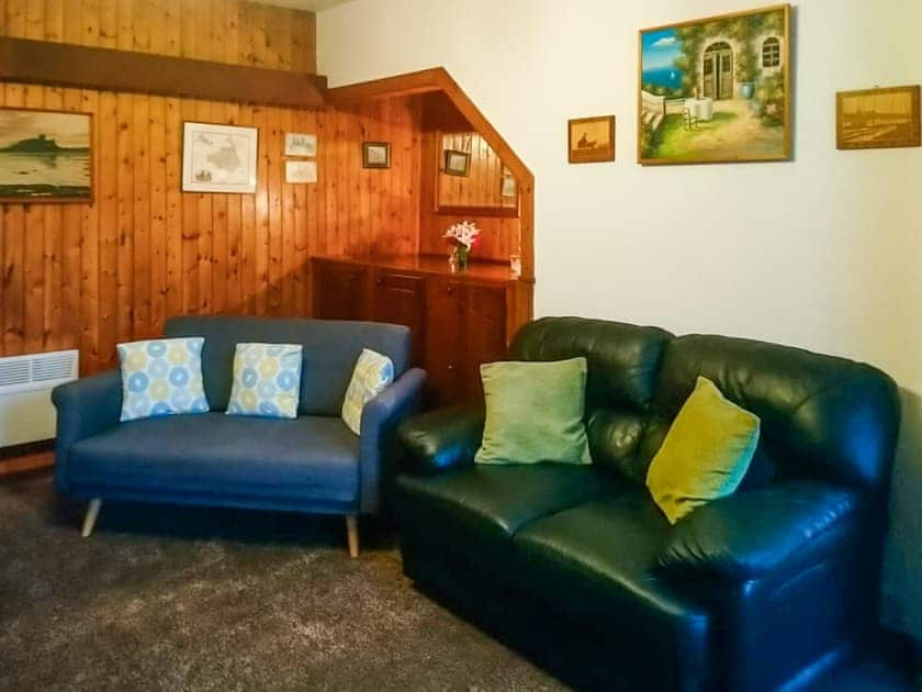 Living room/dining room | Shafto Cottage, Seahouses, near Bamburgh