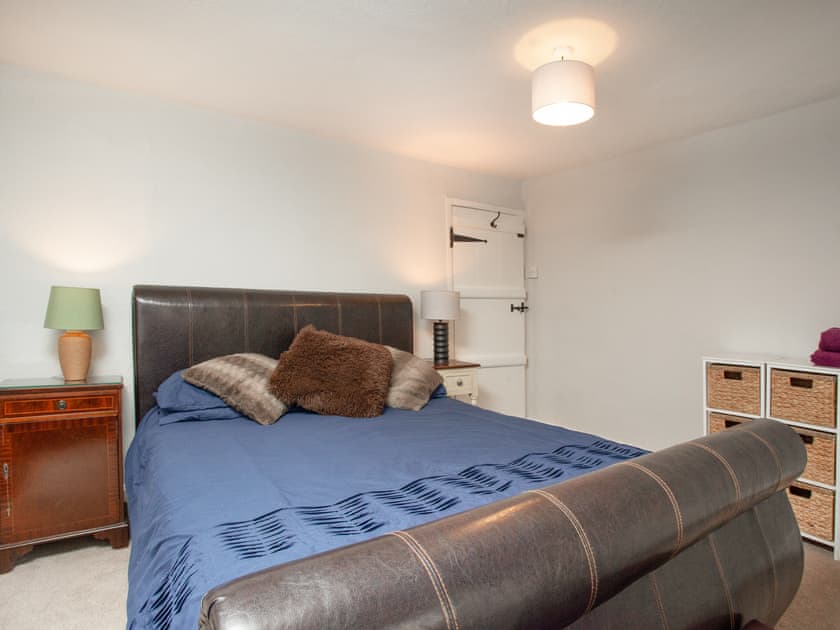 Double bedroom | Weycroft Cottage, Weycroft, near Axminster