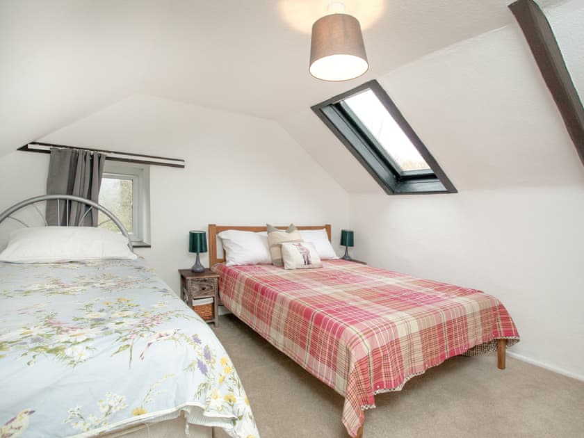 Twin bedroom | Weycroft Cottage, Weycroft, near Axminster