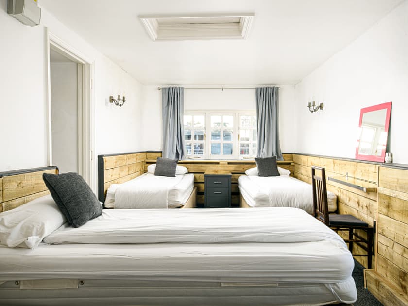 Bedroom | Linden Lodge, Wick