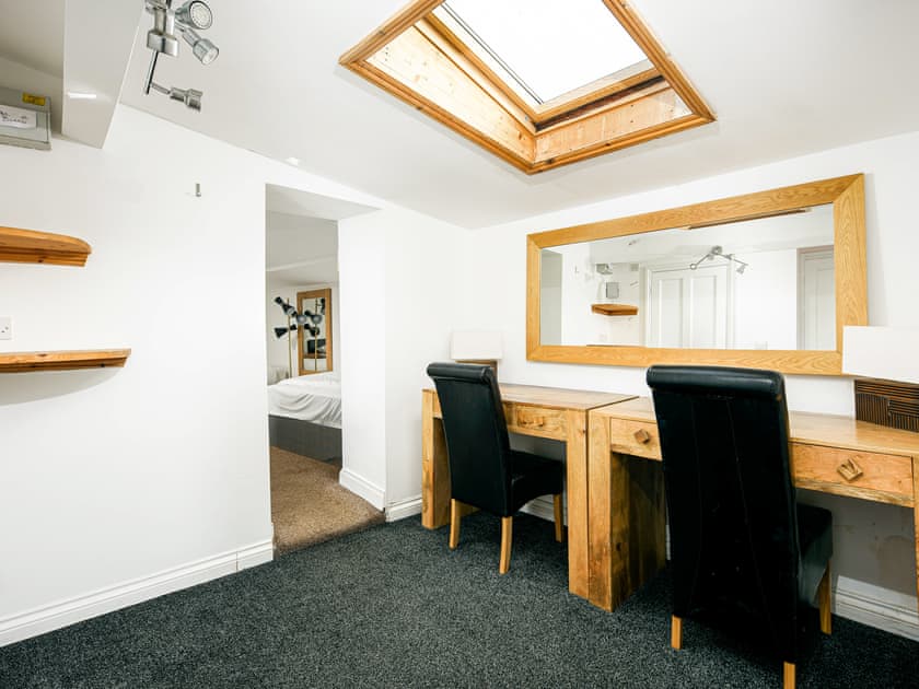 Annex dressing room | Linden Lodge, Wick