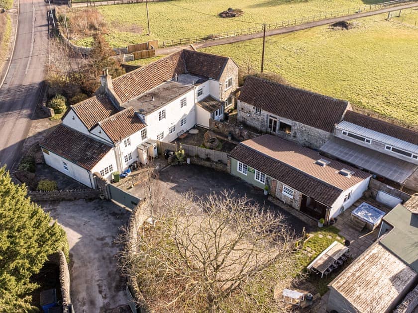 Setting | Linden Lodge, Wick